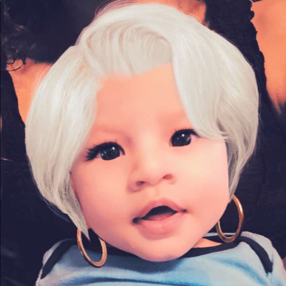 Meet your Posher, Maira